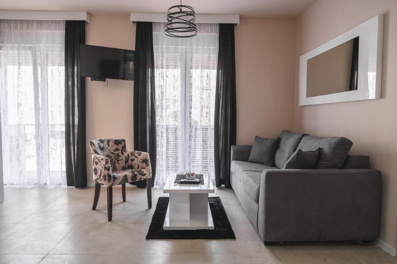 Apartmani Mis Šabac Exterior foto