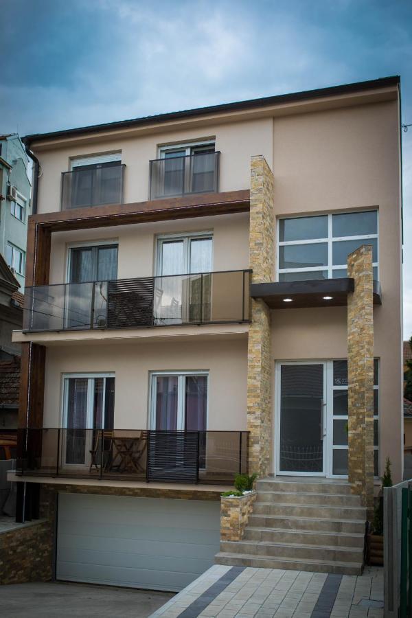 Apartmani Mis Šabac Exterior foto