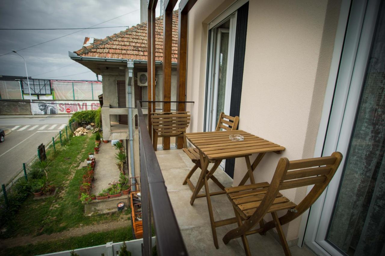 Apartmani Mis Šabac Exterior foto